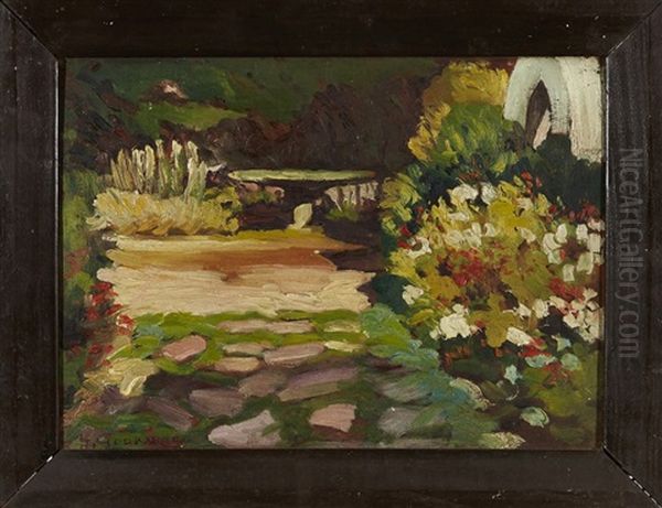 Table De Pierre Dans Le Jardin - view 1