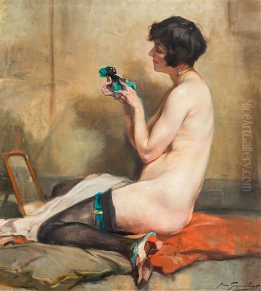Nude - view 1