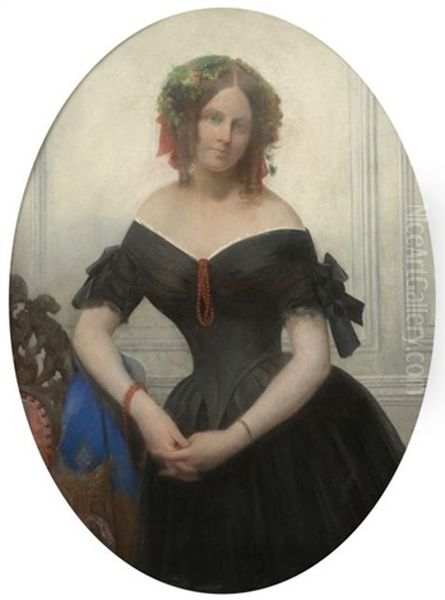 Portrait De Femme Vetue D'une Robe Noire Et Perles De Corail - view 1