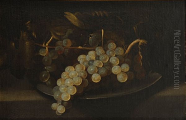 Plato Con Uvas - view 1