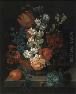 Blumenstrauss In Einem Geflochtenem Korb