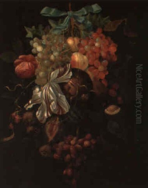 Fruits Et Fleurs Assembles Et Tenus Par Un Ruban - view 1