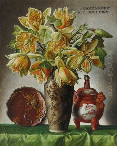 Blumenstraus In Vase Und Asiatischer Dekor - view 1