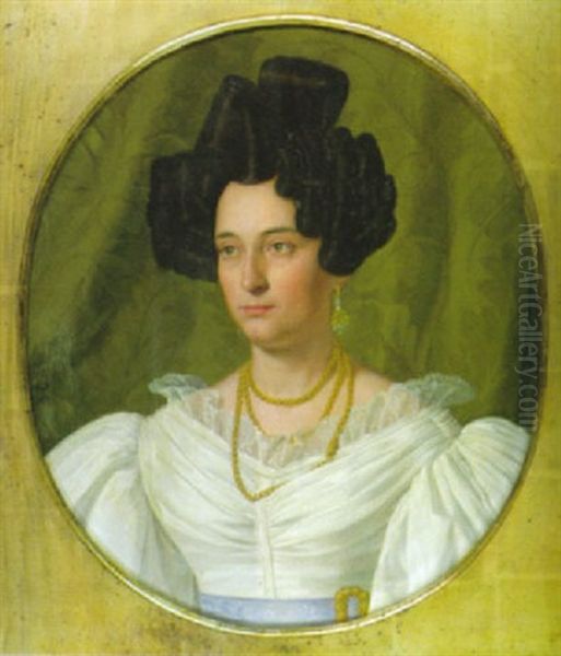 Brustportrait Einer Jungen Frau In Weiss Vor Grunem Damastvorhang - view 1