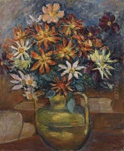 Fleurs Dans Un Vase De Cuivre
