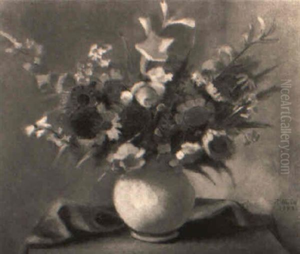 Blumenstraus In Weiser Kugelvase - view 1
