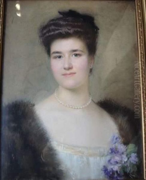 Femme Au Collier De Perles - view 1