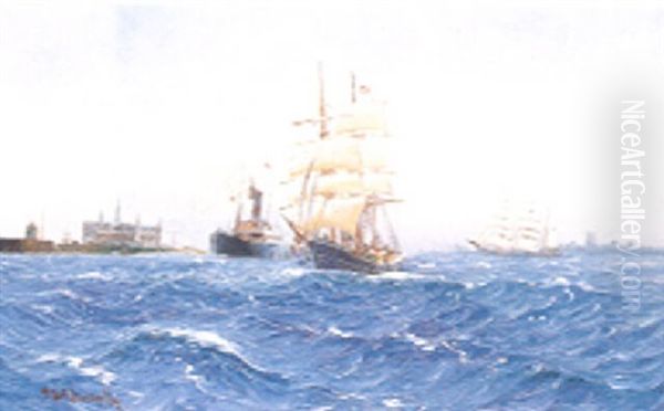 Marine Med Skibe I Oresund Ud For Kronborg - view 1
