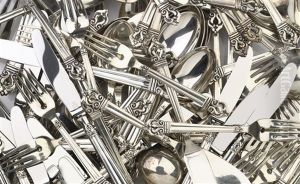 Flatware (service Of 130)