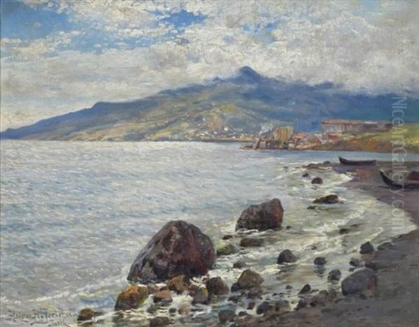 Kystparti Fra Jalta Pa Krim, I Forgrunden Optrukne Bade Pa Stranden, I Baggrunden Bebyggelse Og Bjergmassiv - view 1