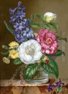 Bunt Gemaltes Blumenbukett In Glasvase, Wassertropfen Und Blumenzweig Auf Steinplatte by Aimee Jovin