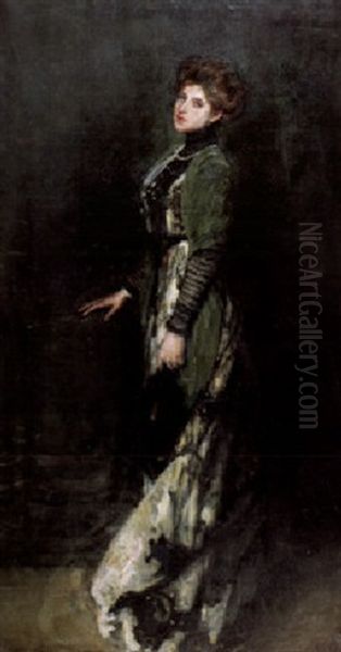 Bildnis Einer Jungen Stehenden Frau In Langem Kleid - view 1