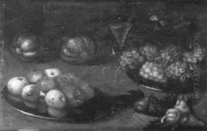 Nature Morte Aux Plats De Pommes, Raisins Et Verre De Vin Sur Un Entablement