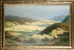 Weite Tallandschaft Vor Felsenpanorama Mit Blick Uber Felder Und Siedlungen Im Licht Der Abendsonne by Erich Kips