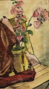 Stillleben Mit Roten Malven In Einer Vase Auf Rotem Tuch Stillleben Mit Roten Malven In Einer Vase Auf Rotem Tuch