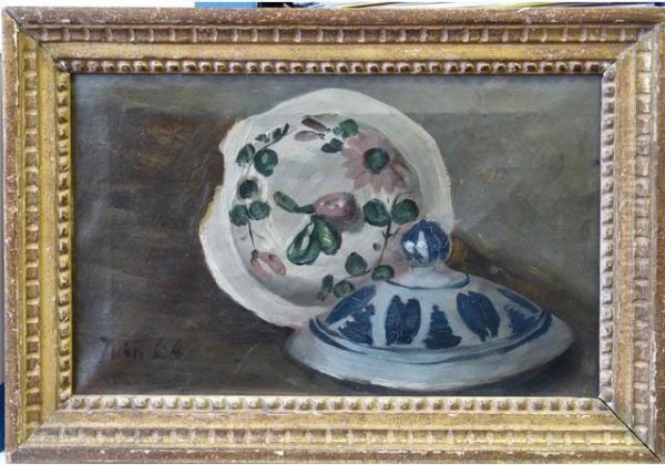 Deux Couvercles De Bouillon - view 1