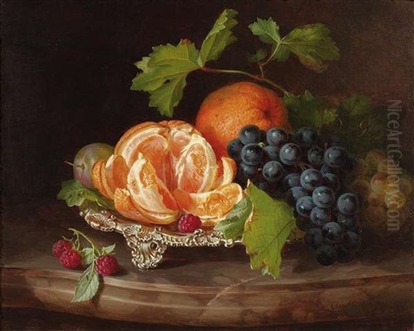 Stilleben Mit Trauben, Himbeeren Und Orangen In Einer Flachen Aufsatzschale - view 1