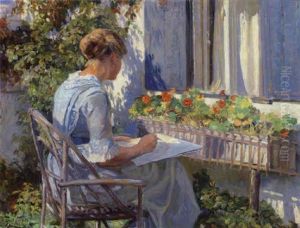 En Ung Kunstnerinde Tegner Blomster I Solskinnet