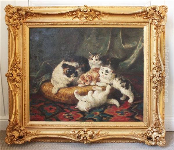 Chatte Et Ses Chatons Sur Un Coussin - view 1
