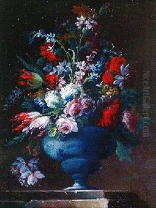 Vase De Fleurs Sur Un Entablement De Pierre