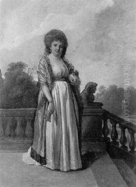 Portrait De Femme Tenant Son Chien Devant Un Parc - view 1