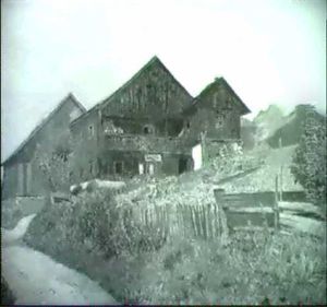 Bauerngehoft Im Gebirge