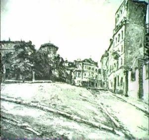 Sur La Place Du Village