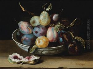 Nature Morte A La Coupe De Prunes