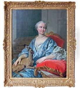 Portrait D'une Jeune Femme Tenant Une Levrette Sur Les Genoux