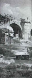 Ropa Tendida En Los Bajos Del Puente De Toledo