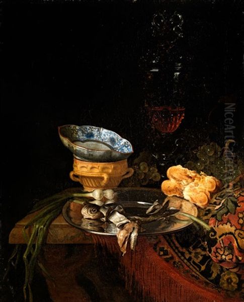 Stilleben Mit Silberteller, Porzellanschale Und Hohem Glaspokal - view 1