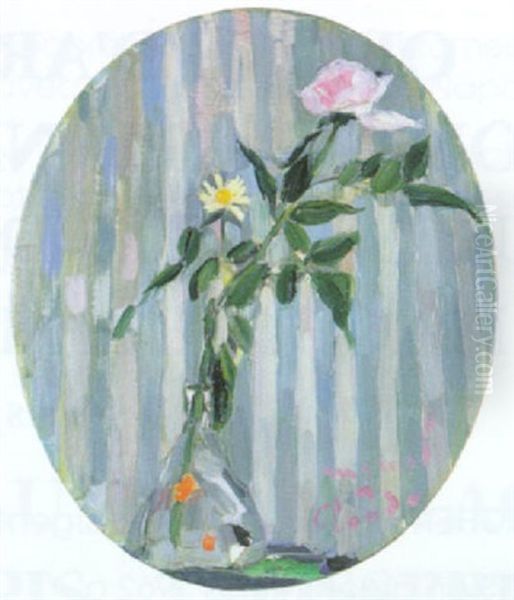 Vase De Fleurs Sur Fond De Tissu Raye - view 1