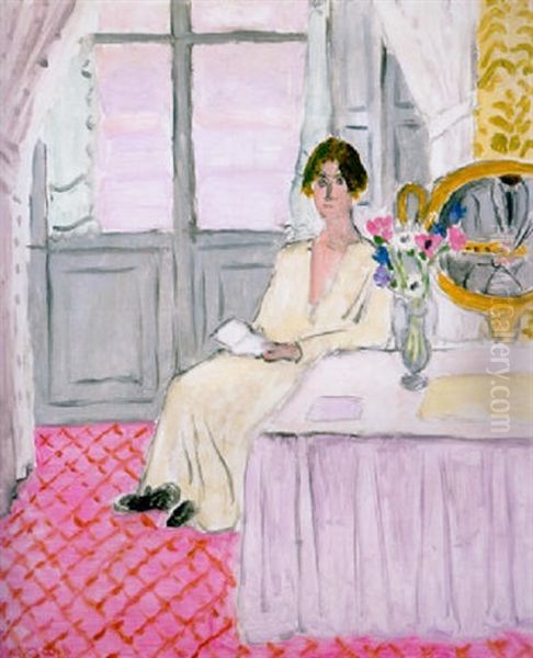 Femme Lisant Devant Une Table Et Bouquet, Nice - view 1