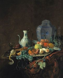 Stillleben Mit Fruchten Auf Einem Silbernen, Einem Zinn- Und Einem Porzellanteller Sowie Einer Delfter Kanne Und Einem Lavendel-gefas