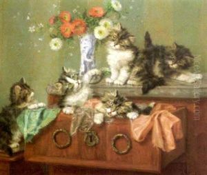 Chatons Jouant Sur Une Commode