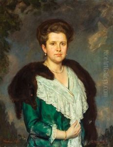 Portrait Der Margarete Moras Im Eleganten Kleid Mit Fuchsstola, Perlenkette Und Ohrschmuck