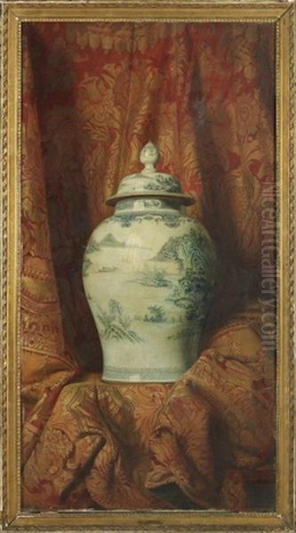 Vase De Chine Sur Un Entablement - view 1