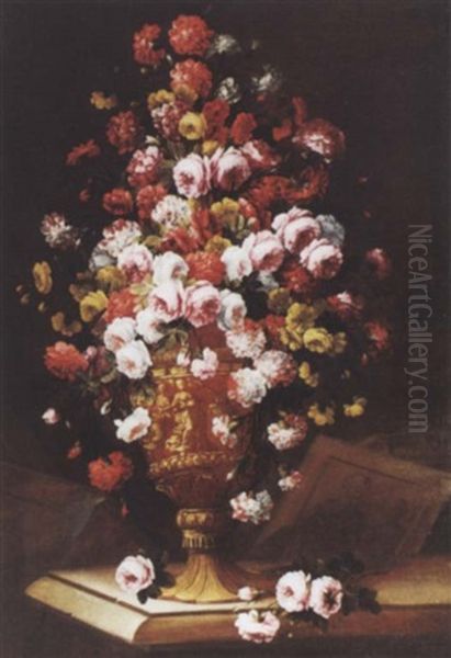 Important Vase De Fleurs Pose Sur Le Coin D'un Entablement - view 1