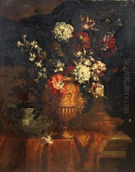 Nature Morte Au Bouquet De Fleurs Dans Un Vase Antique, Vase En Porcelaine De Chine Et Pot A Huile - view 1
