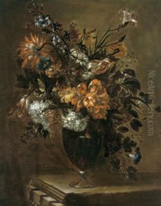Ein Blumenstraus Mit Schneeballen, Nelken, Pfingstrose, Wicken Und Anderen Bluten In Einer Glasernen Vase