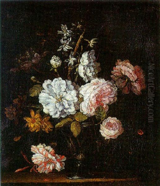 Bouquet De Fleurs Dans Un Vase Sur Un Entablement - view 1