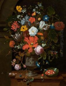 Grosser Blumenstrauss In Einer Dekorierten Bronzevase Mit Brombeerzweig, Erdbeeren Und Insekten