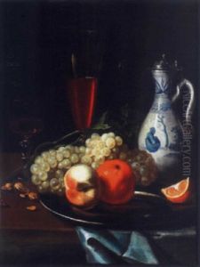 Plateau De Fruits, Pichet Et Verre De Vin Sur Un Entablement