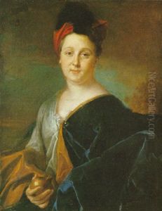 Portrait De Femme Tenant Une Grenade Sur Fond De Paysage Portrait De Femme Tenant Une Grenade Sur Fond De Paysage