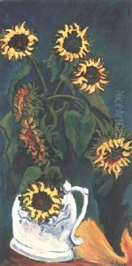 Sonnenblumen In Weissem Krug