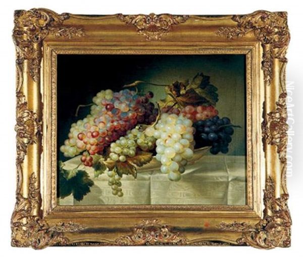 Nature Morte Aux Raisins Dans Une Coupe De Porcelaine - view 1