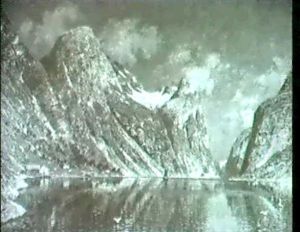 Vorfruhling In Einem Norwegischen Fjord. Vorfruhling In Einem Norwegischen Fjord.