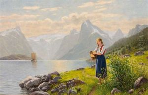 Madchen In Nordischer Tracht Vor Fjordlandschaft