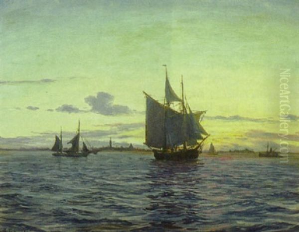 Marine Med Sejlskib Udfor Kobenhavns Havn, Solnedgang - view 1
