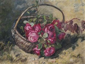 Rote Rosen In Einem Weidenkorb by Anna Peters